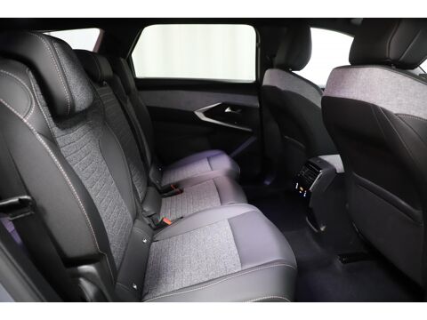 5008 Allure 1.2 Hybrid 145 e-DCS6 7 Places 2025 occasion 06550 La Roquette-sur-Siagne