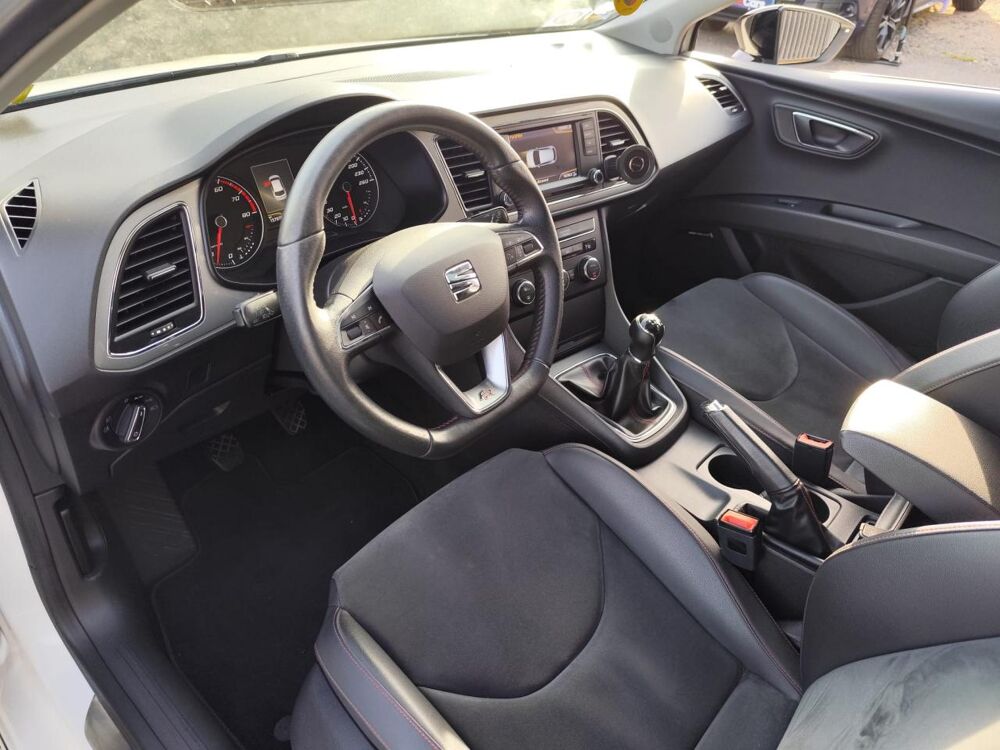 Leon 1.4 TSI 150 FR START-STOP / TOIT OUVRANT / RADARS AV ARR 2014 occasion 42170 Saint-Just-Saint-Rambert