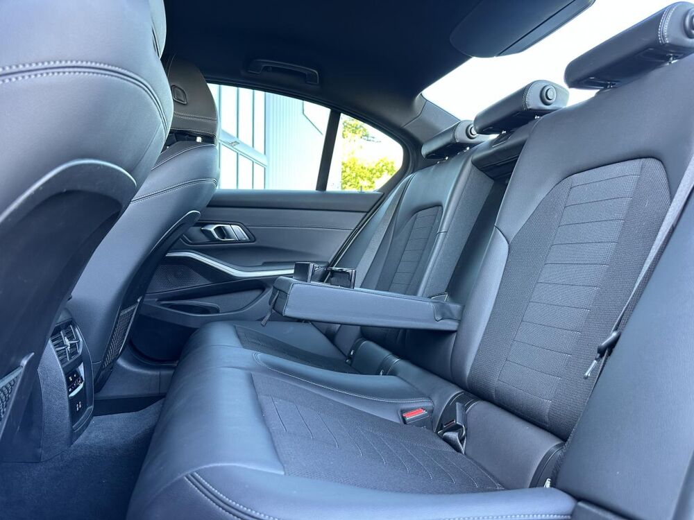 S&eacute;rie 3 18D 150CH BVA8 MHEV HYBRID EDITION SPORT CARPLAY ENTRETIEN B 2020 occasion 33450 Montussan