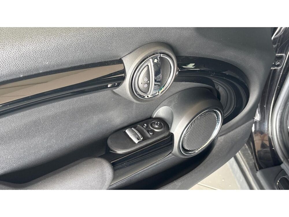 Cooper D COOPER EDITION 60 YEARS 1.5i 136 - SUIVI FACTURE / AFFICHAGE 2019 occasion 17600 Saujon