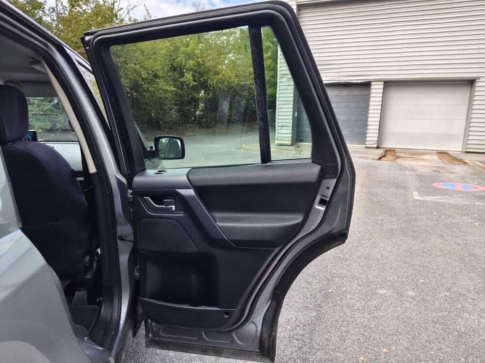 Freelander 2.2 TD4 DPF - BVA - CARPLAY 2013 occasion 77185 Lognes