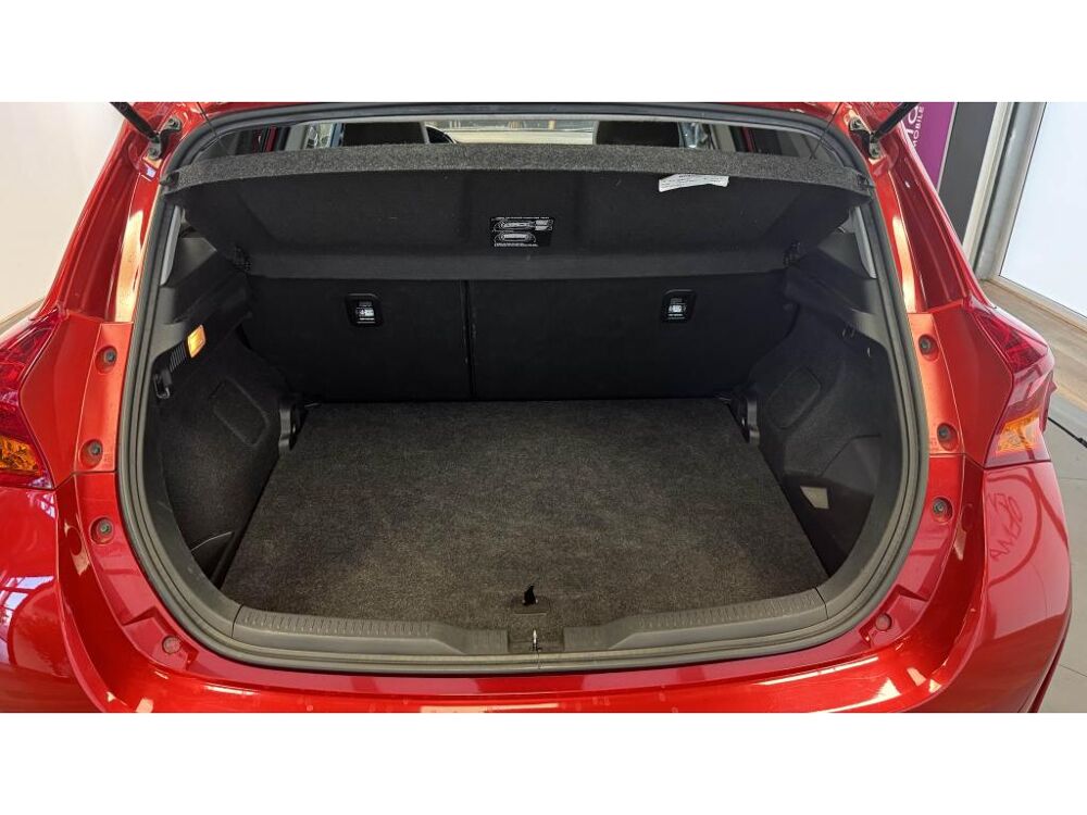 Auris Hybride 136h - BV CVT - SkyBlue - Cam&eacute;ra de recul - Entretie 2015 occasion 60740 Saint-Maximin