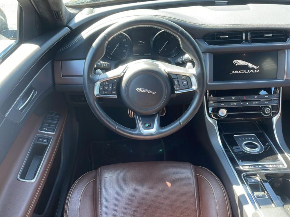 XF 2.0d 180 business r-sport bva 2020 occasion 54520 Laxou