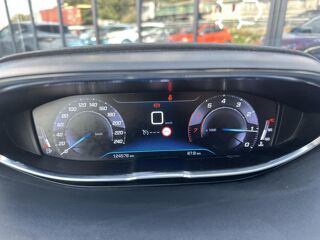 5008 1.2 130 CH ACTIVE KIT DISTRIB A JOUR APPLE CARPLAY GARANTI 2020 occasion 33450 Montussan