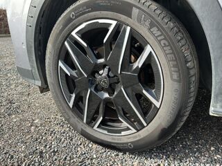 3008 1.2 hybrid 145 gt e-dcs6 2025 occasion 85150 Les Achards