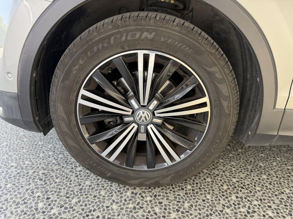Tiguan 1.4 TSI 150CH ACT CARAT EXCLUSIVE DSG BVA GARANTIE 12 MOIS 2017 occasion 16000 Angoul&ecirc;me
