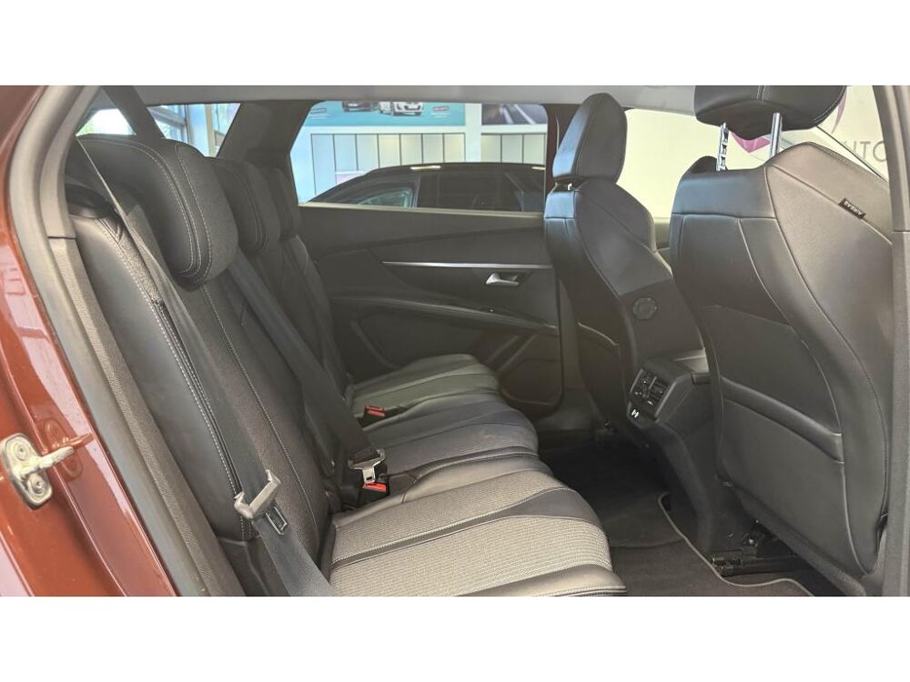 5008 BlueHDi 130 EAT8 Allure Phase 2 - 2022 - CARPLAY - CAMERA - 2022 occasion 60740 Saint-Maximin