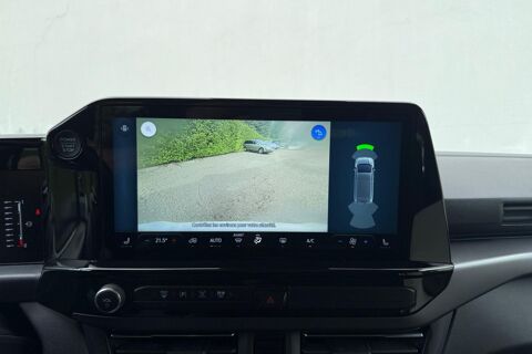 Tourneo VP II 320 L2 2.0 ECOBLUE 150 TITANIUM 9PL BVM6 2024 occasion 38550 Clonas-sur-Var&egrave;ze