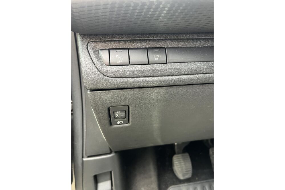 208 1.2i -Signature -82ch - courroie chang&eacute; - carplay - camera d 2019 occasion 78760 Jouars-Pontchartrain
