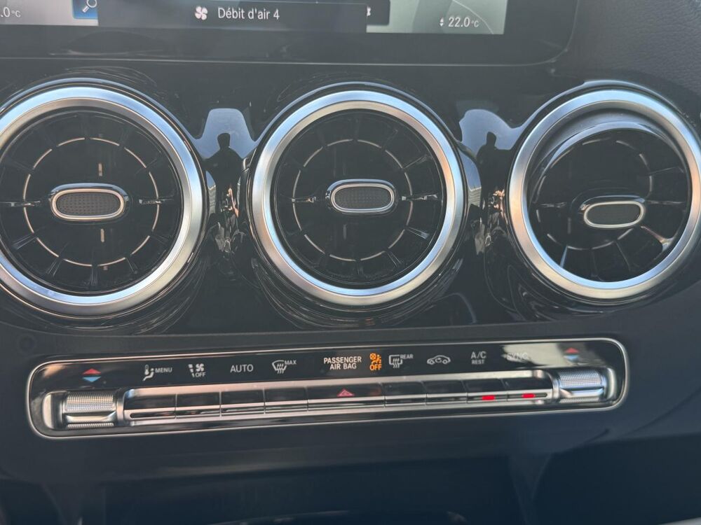 Classe GLA 200d - BV 8G-DCT - AMG Line - CAMERA AR + CARPLAY 2023 occasion 19100 Brive-la-Gaillarde