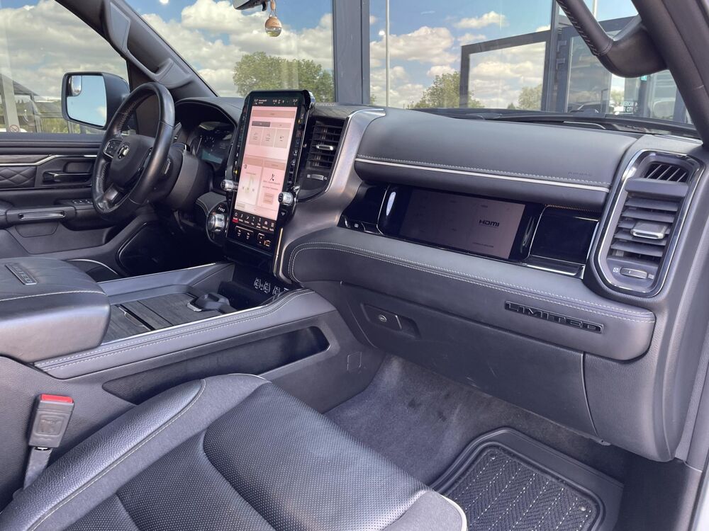 RAM 1500 CREW LIMITED NIGHT EDITION BOX HAYON MULTI 2025 occasion 91830 Le Coudray-Montceaux