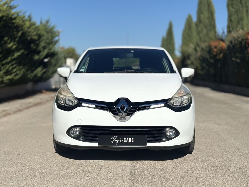 Clio 1.5 dCi 90CH ZEN - COURROIE NEUVE - BLUETOOTH - NAV 2015 occasion 13760 Saint-Cannat