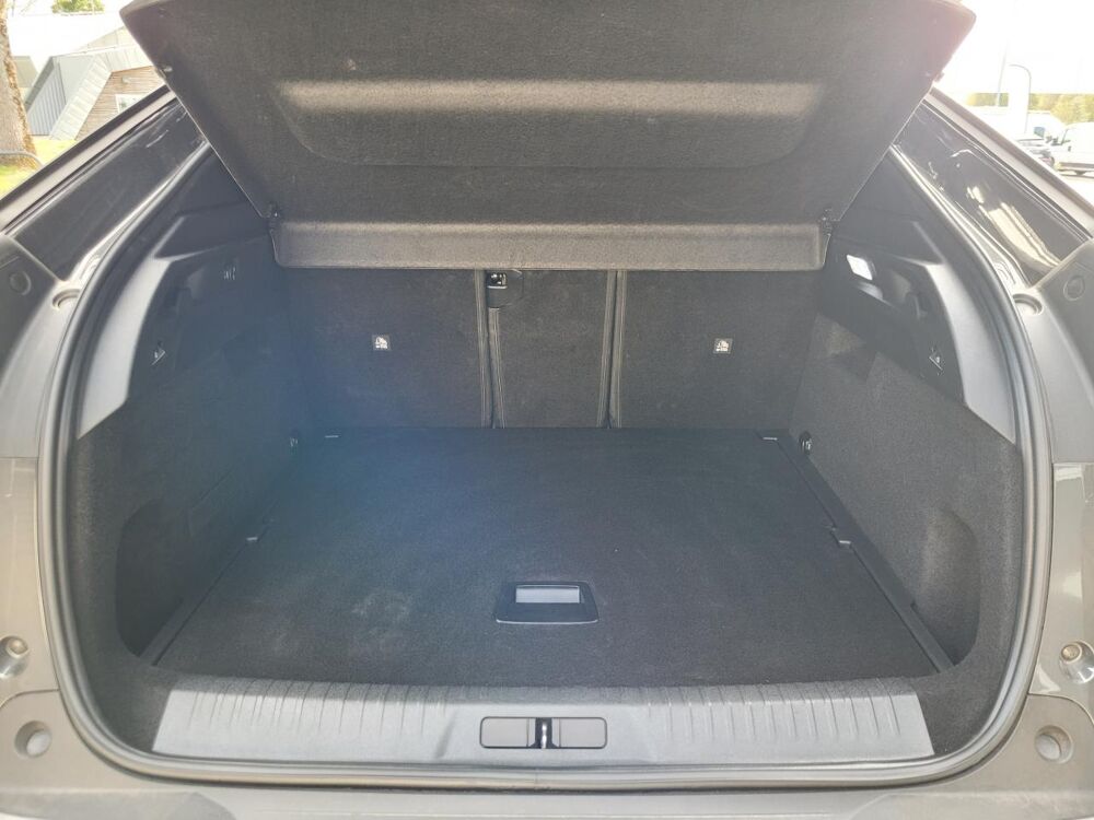 3008 1.2i Hybrid 145 Allure e-DCS6  NavPano  DriveAssist  Sieg 2026 occasion 34190 Ganges