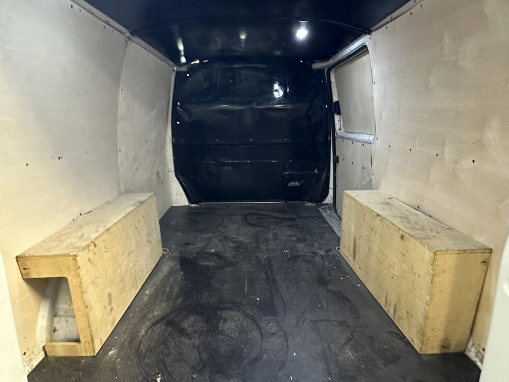 Transporter FOURGON T6 2.0 TDI 84 BLUEMOTION MITTEL 2022 occasion 33370 Artigues-pr&egrave;s-Bordeaux