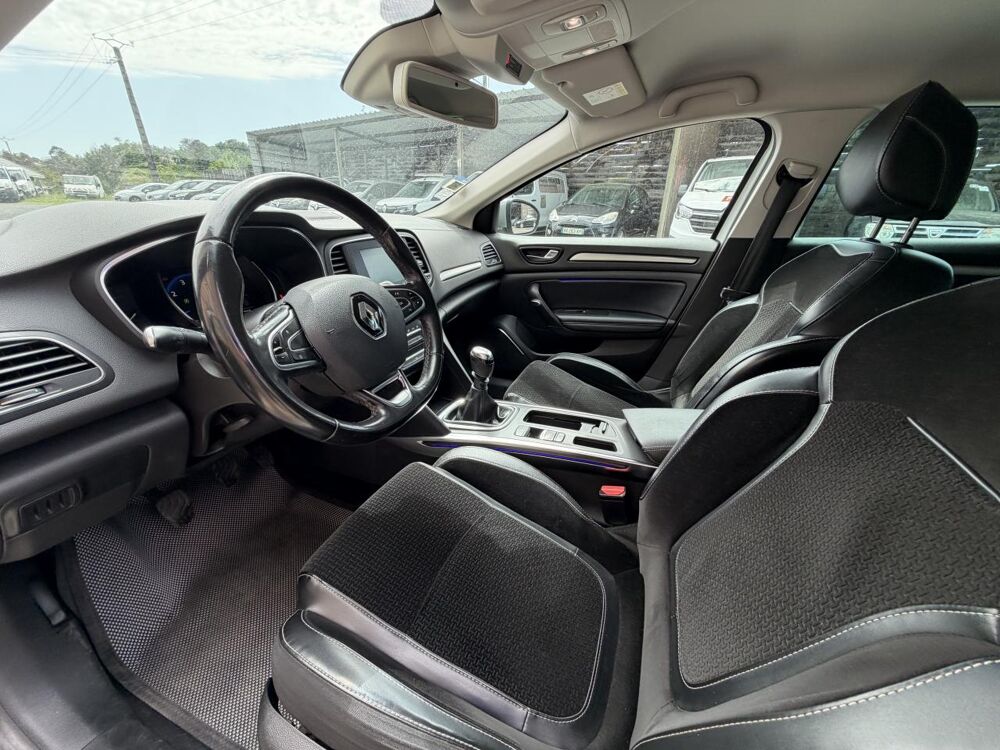 M&eacute;gane 1.2 Energy TCe - 130 IV BERLINE GT Line 2017 occasion 19100 Brive-la-Gaillarde