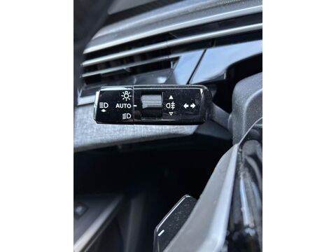 5008 ALLURE HYBRID 136ch E-DCS6 2025 occasion 44700 Orvault