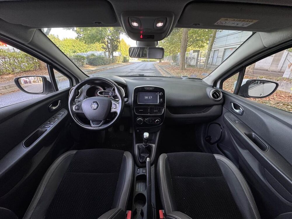 Clio Estate 1.2 Energy TCe - 120 IV ESTATE BREAK Intens PHASE 2 2018 occasion 77185 Lognes