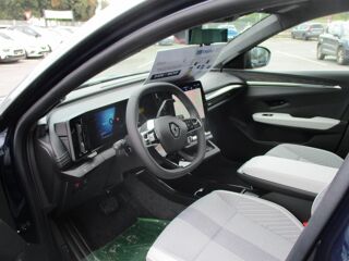 Sc&eacute;nic E-Tech 220 E-TECH SUV Techno Iconic 2025 occasion 31660 Bessi&egrave;res