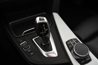 S&eacute;rie 3 318d 150 ch BVA8 M Sport T.O/CAM 360/TETE HAUTE/SAFETY 2019 occasion 33620 Cavignac