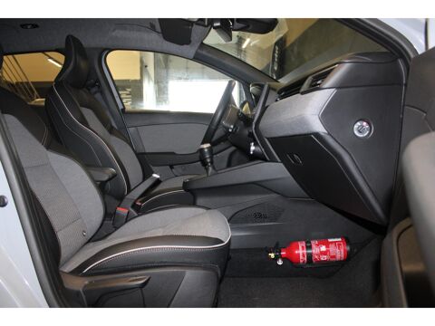 Clio 1.0 Tce 90 Berline Phase 2 Techno Cam&eacute;ra R&eacute;gulateur 2024 occasion 59493 Villeneuve-d'Ascq