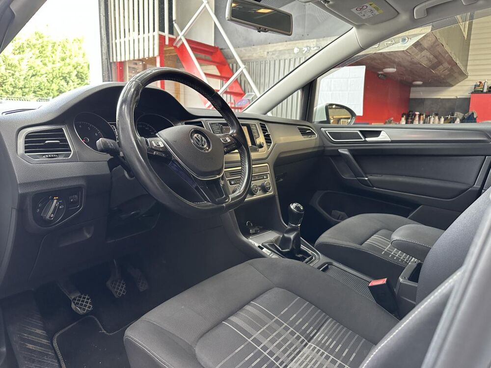 Golf 1.4 TSI 125 BLUEMOTION LOUNGE 2015 occasion 33370 Artigues-pr&egrave;s-Bordeaux