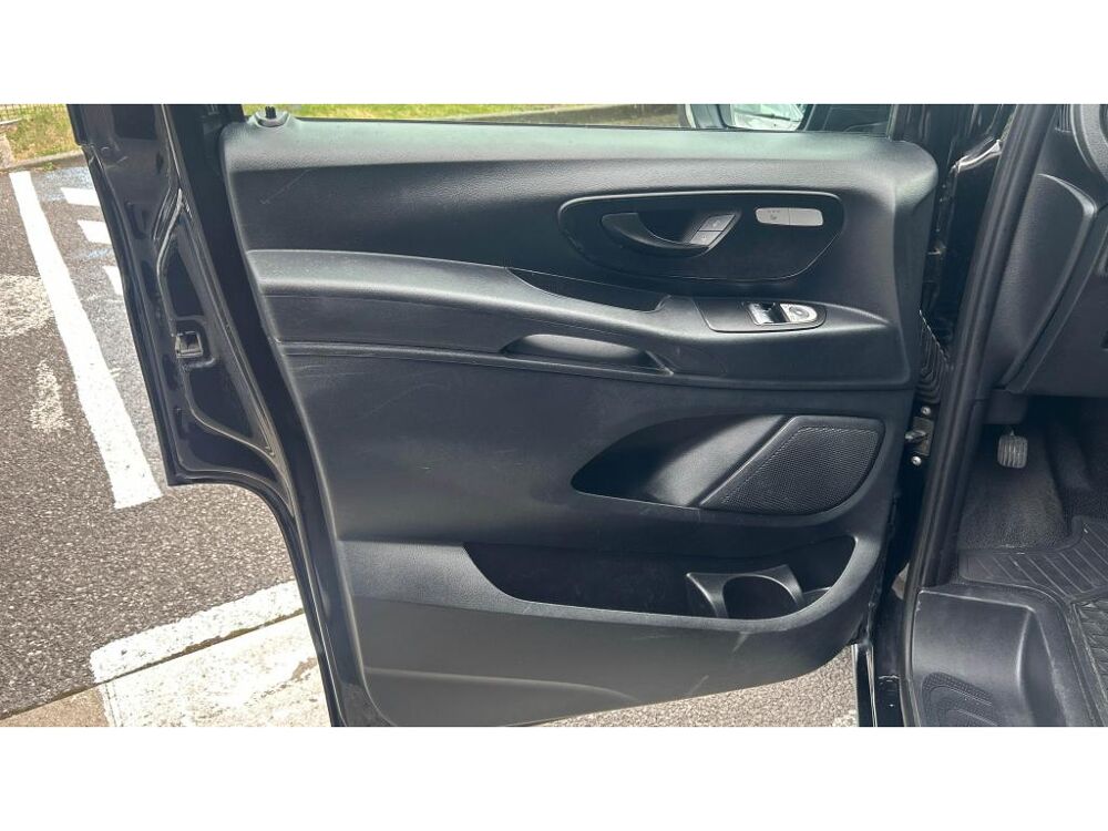 Vito Mixto Compact 3.050t 114 CDI BlueEfficiency - BVA 7G-Tronic 2020 occasion 60740 Saint-Maximin