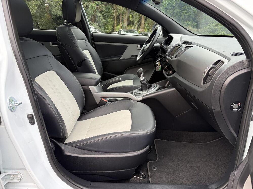 Sportage 1.7 CRDI 115ch / 2015 / prenium / reprise possible 2015 occasion 30260 Orthoux-S&eacute;rignac-Quilhan