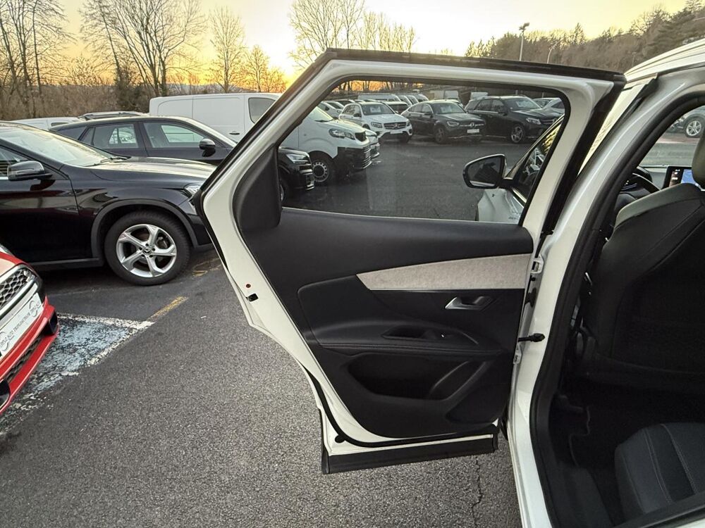 3008 1.5 BlueHDi S&S - 130 - BV EAT8 GT GPS + CARPLAY + CAMERA A 2022 occasion 19100 Brive-la-Gaillarde