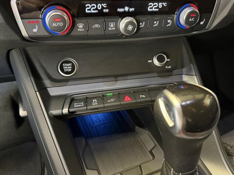 Q3 45 TFSI e 245 S-line S-Tronic 1&egrave;re main 2021 occasion 38330 Montbonnot-Saint-Martin