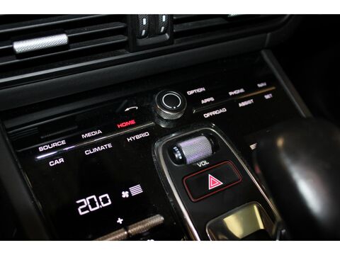 Cayenne Coup&eacute; 3.0i V6 462 BVA E-Hybrid Suivi Porsche Entretien r&eacute;cen 2020 occasion 59493 Villeneuve-d'Ascq