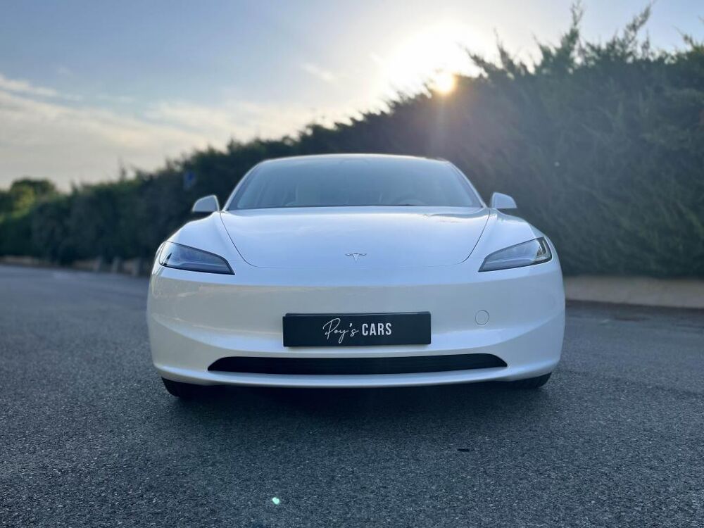 Model 3 HIGHLAND STANDARD - INT BLANC - JANTES 18 2024 occasion 13760 Saint-Cannat