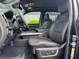 RAM 1500 CREW LAIE SPORT NIGHT EDITION AIR 2025 occasion 91830 Le Coudray-Montceaux
