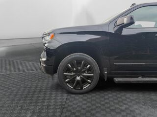 Divers V8 High Country 4WD Crew Cab 420 6,2L EcoTec 2026 occasion 78780 MAURECOURT