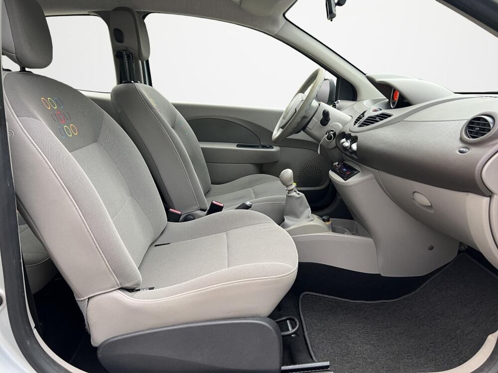 Twingo 1.2i 16V LEV - 75 II BERLINE Authentique PHASE 1 2009 occasion 06250 Mougins