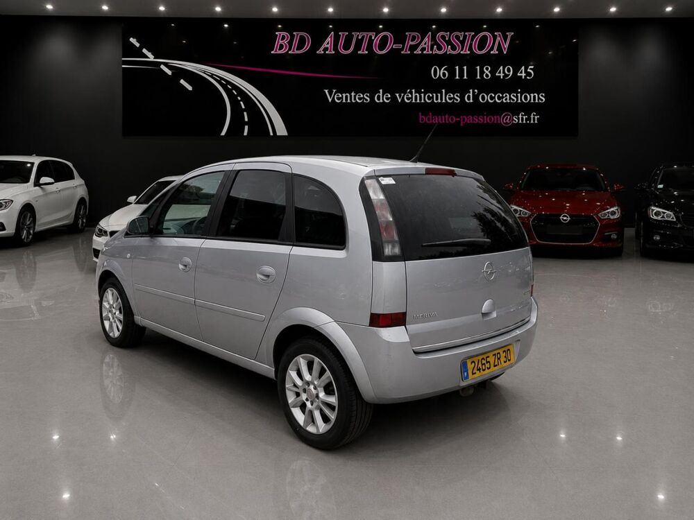 Meriva 1.7 CDTI 125ch / 1ere main / pneus amortisseurs entretien 2007 occasion 30260 Orthoux-S&eacute;rignac-Quilhan