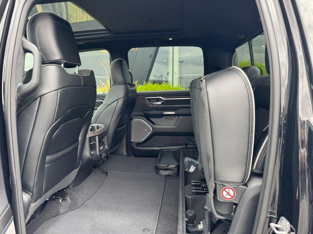 RAM 1500 CREW LAIE SPORT NIGHT EDITION AIR 2025 occasion 91830 Le Coudray-Montceaux