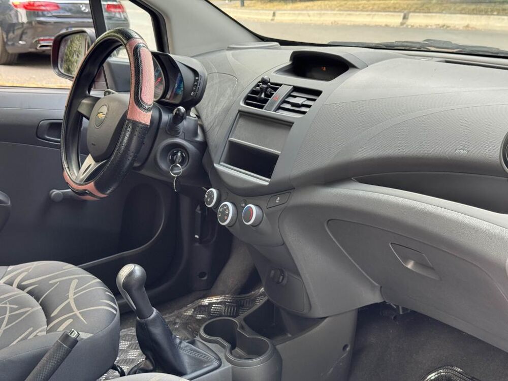 Spark 1.0 16V - 68 BERLINE LT PHASE 2 2014 occasion 77185 Lognes