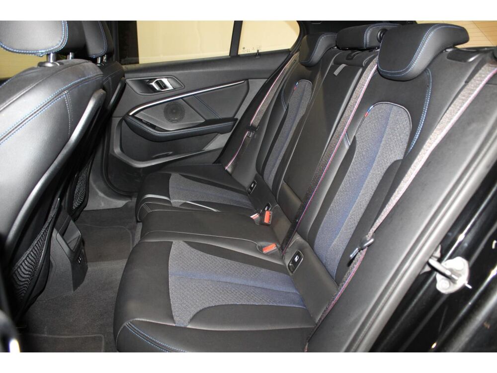 S&eacute;rie 1 118d F40 M Sport Berline - BVA Sport - Suivi Complet BMW 2022 occasion 95340 Bernes-sur-Oise