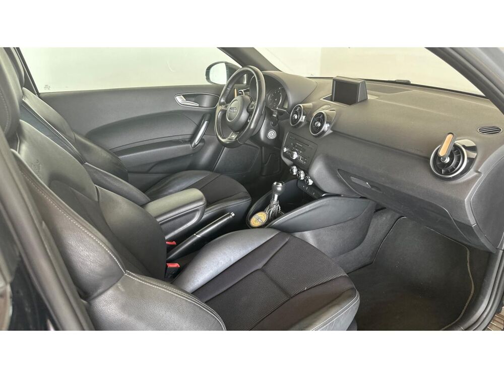 A1 1.4 TFSI 122 S-tronic S LINE 2011 occasion 17600 Saujon
