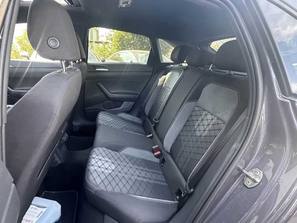 Taigo R-LINE 1.5 TSI 150 - TOIT OUVRANT - CAMERA - VIRTUAL COCKPI 2025 occasion 13760 Saint-Cannat
