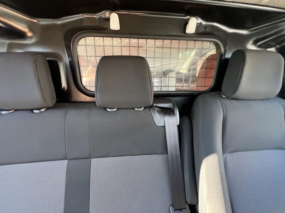 Expert Standard 1.6 Blue HDi 2018 occasion 49070 Beaucouz&eacute;