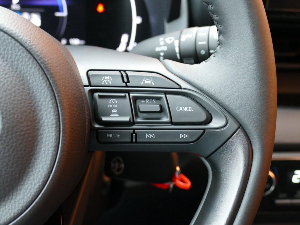 Yaris IV HYBRID 116H DESIGN - BV e-CVT 2025 occasion 77090 Coll&eacute;gien