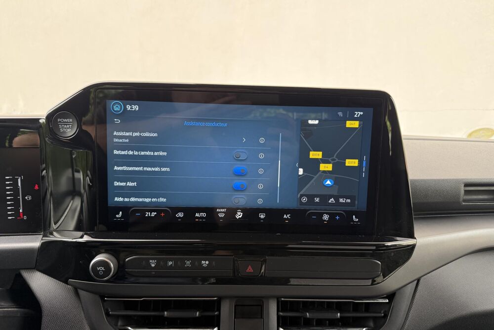 Tourneo VP II 320 L2 2.0 ECOBLUE 150 TITANIUM 9PL BVM6 2024 occasion 38550 Clonas-sur-Var&egrave;ze