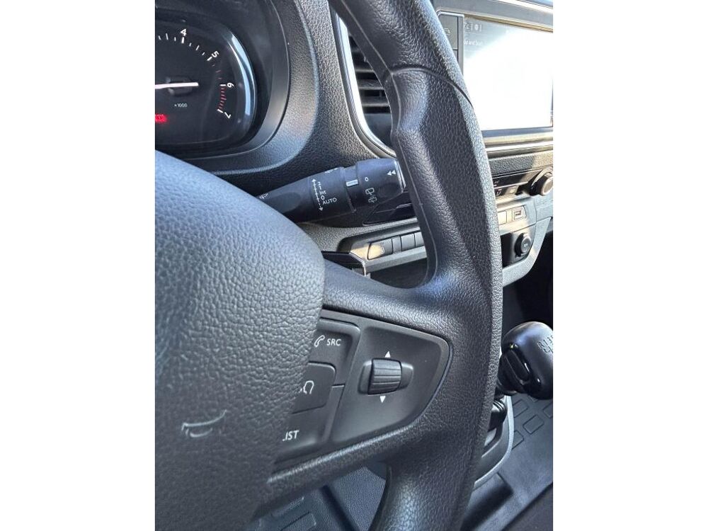 Proace city LONG 9 PLACES 1.5D 120ch D-4D DYNAMIC PROACE VERSO ( JUMPY E 2022 occasion 44700 Orvault