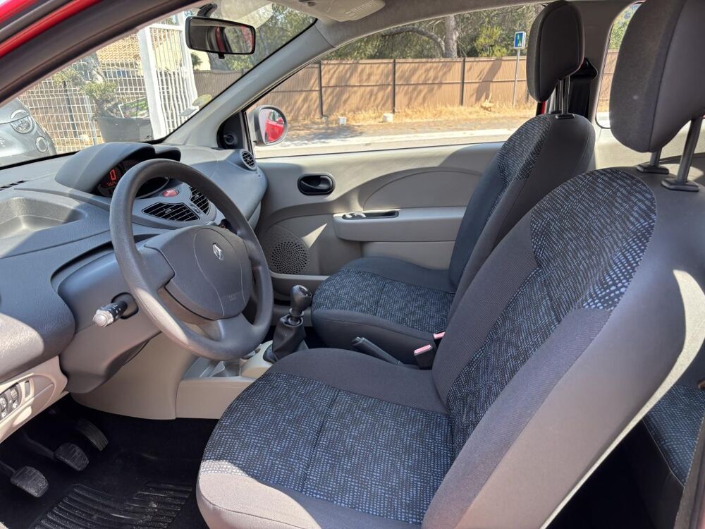 Twingo 1.2i 16V LEV - 75 II BERLINE Authentique 2010 occasion 83490 Le Muy