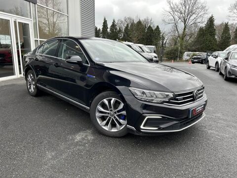 Volkswagen Passat GTE 1.4 TSI 218ch DSG6 HYBRIDE RECHARGEABLE BERLINE 2021 occasion Orvault 44700