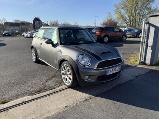 Cooper D R56 1.6i - 211 John Cooper Works - Clim + SUIVI COMPLET AVEC 2009 occasion 19100 Brive-la-Gaillarde