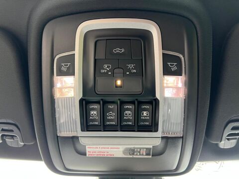 RAM 1500 CREW LAIE SPORT NIGHT EDITION AIR 2025 occasion 91830 Le Coudray-Montceaux