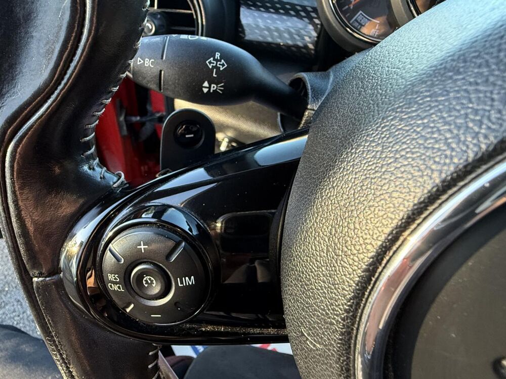 Cooper D 2.0i - 192 - BVA 5P F55 Cooper S Red Hot Chili RADAR AR + C 2018 occasion 19100 Brive-la-Gaillarde