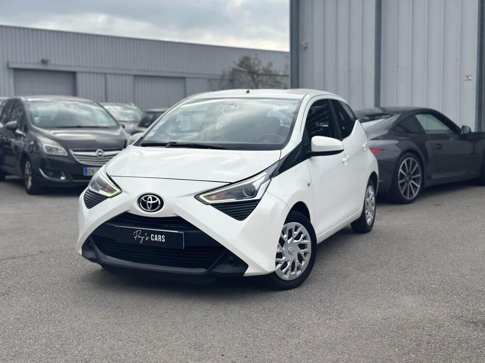 Aygo 1.0 72Ch VVT-i X-PLAY - CAM - RADARS - CARPLAY 2019 occasion 13760 Saint-Cannat